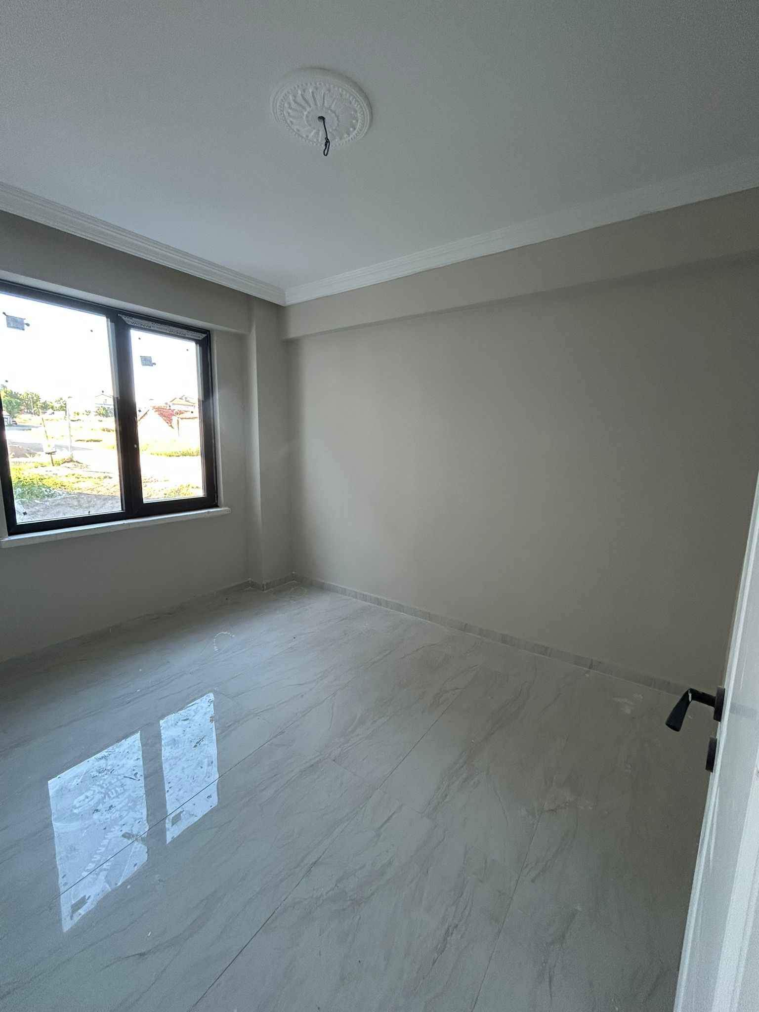 Afyonkarahisar Fatih Mahallesinde Sıfır 3+1 Daire