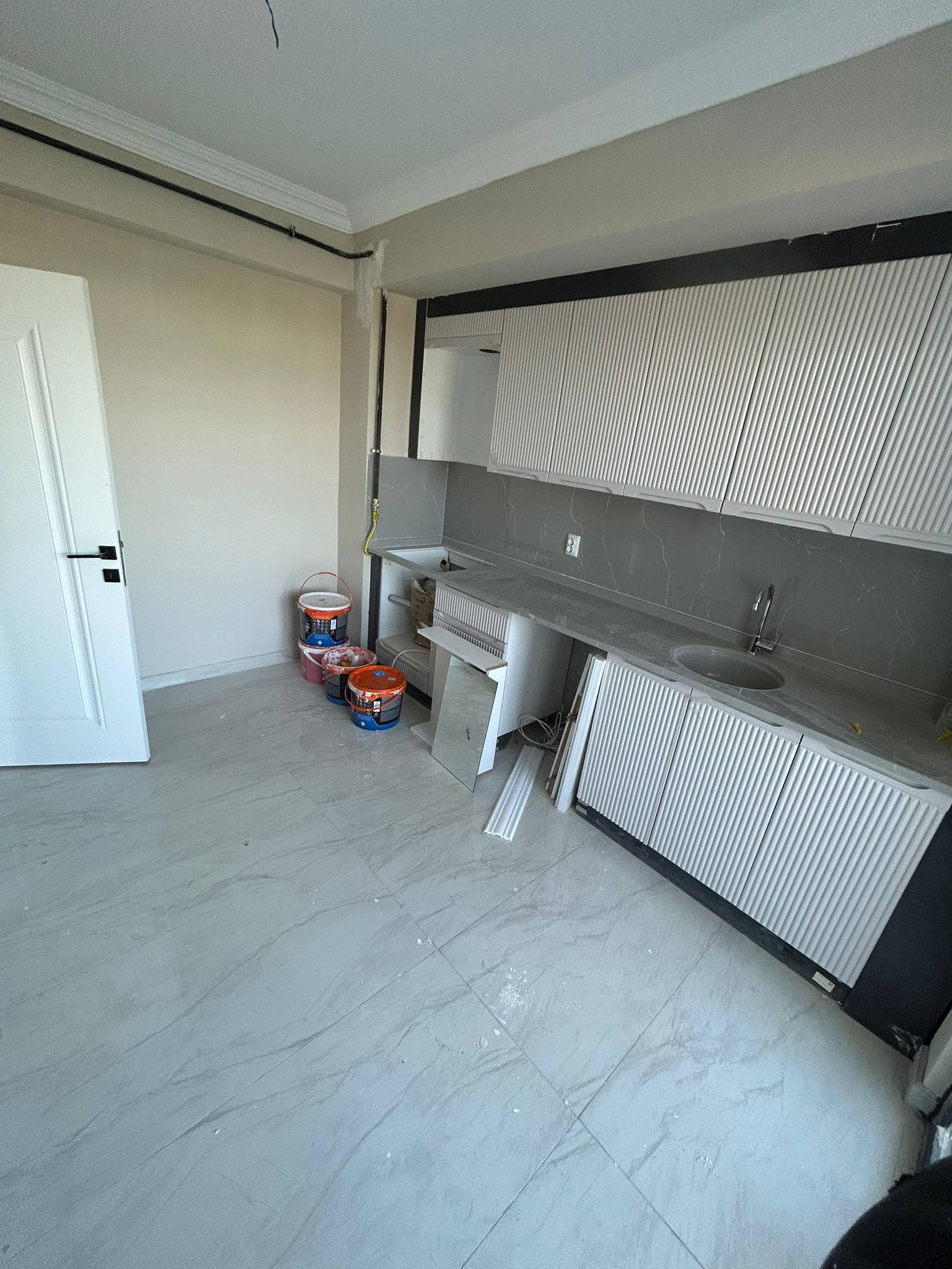 Afyonkarahisar Fatih Mahallesinde Sıfır 3+1 Daire 12