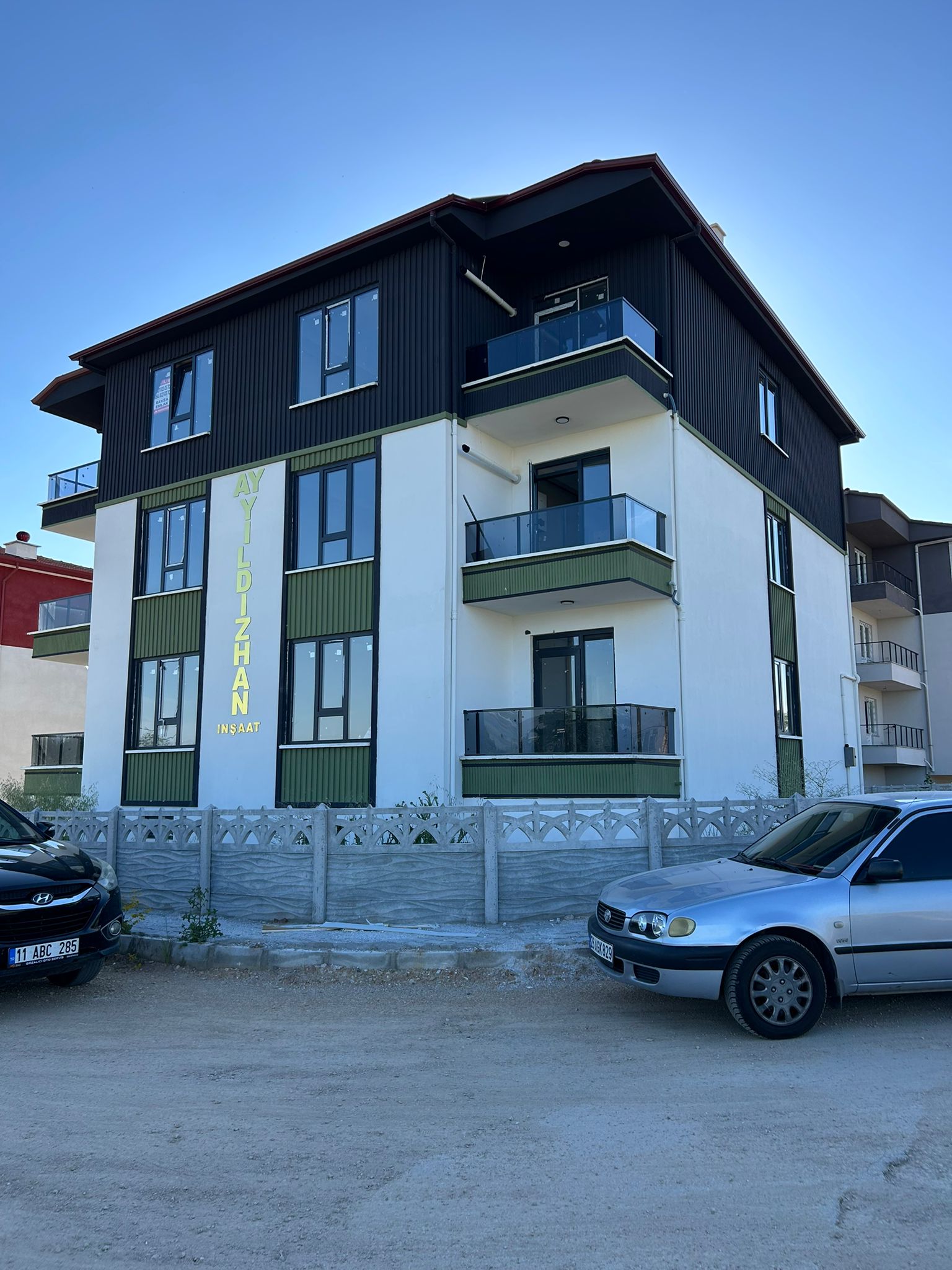 Afyonkarahisar Fatih Mahallesinde Sıfır 3+1 Daire 14