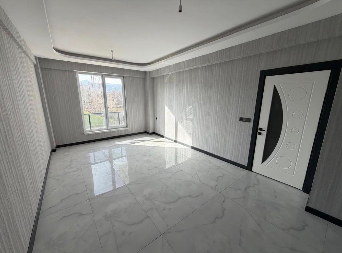 M.FEVZİ ÇAKMAK MAHALLESİNDE ARA KAT SİTE İÇİNDE SATILIK DAİRE 10