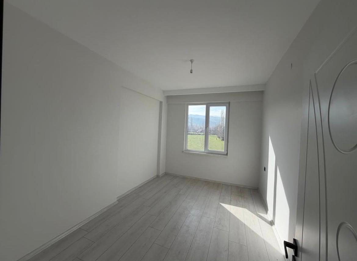 M.FEVZİ ÇAKMAK MAHALLESİNDE ARA KAT SİTE İÇİNDE SATILIK DAİRE 14